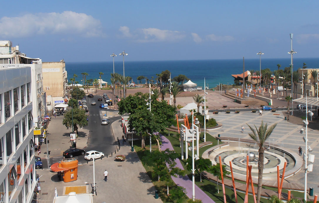 Independence Square and the seafront, Netanya