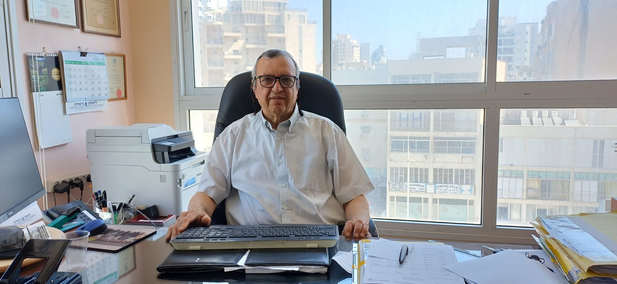 Ya'acov Shtossel, Advocate & Notary
